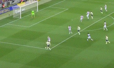 云开体育官网-【慈善赛】德容德佩破门 哈兰德造点 巴萨3比3曼城