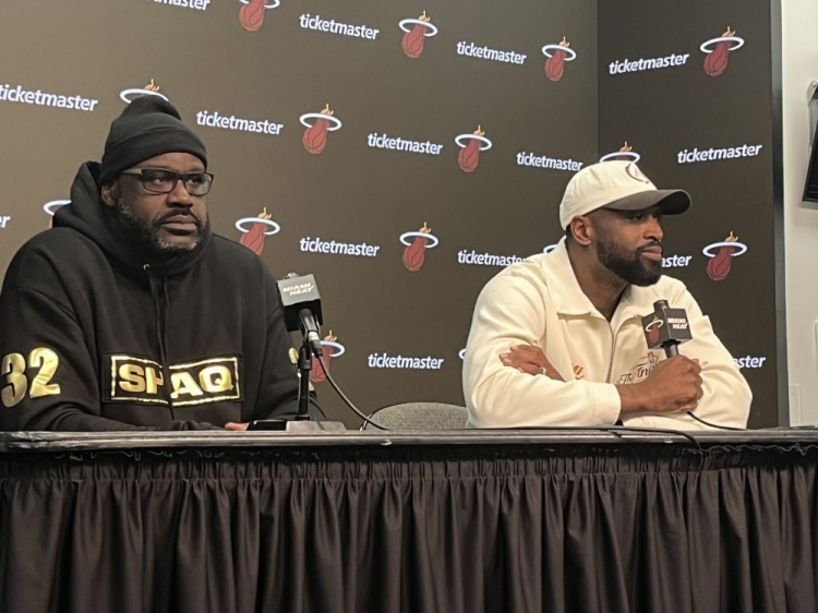 云开体育网站-恍如隔世！奥尼尔和韦德出席热火夺冠20周年纪念活动新闻发布会